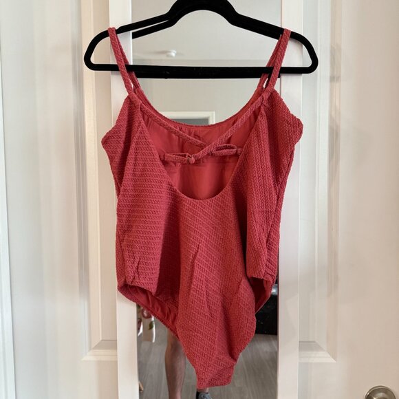 NEW Andie The Jetties One Piece Size Large Color Pink Red - Picture 6 of 7